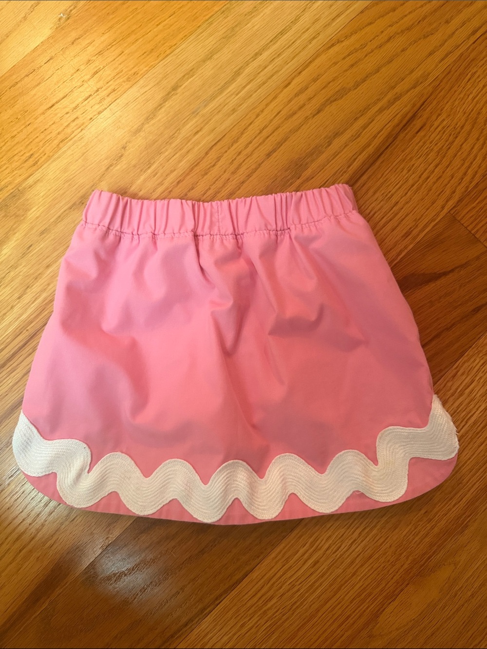 Pink Girls' Scallop Hem Skirt - Brand Unknown